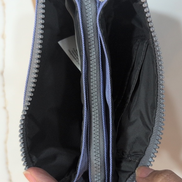 ORI London Women's Blue Wallet - Picture 3 of 4